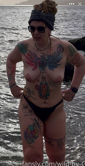 me_mom_g Nude Leaked Photo #47