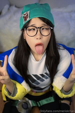 meriol_chan leaked photo #10