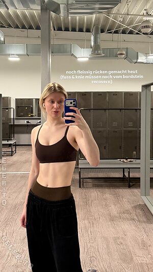 Merleperle Nude Leaked Photo #10