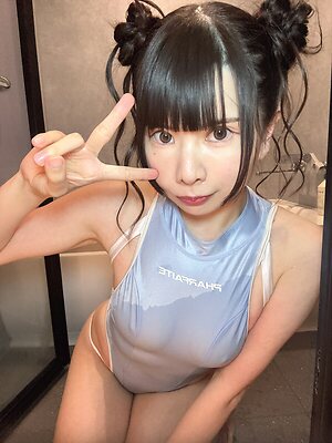 Meru leaked photo #47