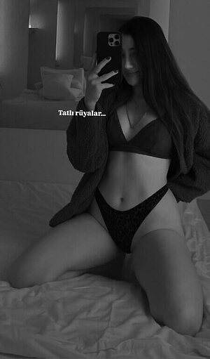 Merve Elmas leaked photo #35