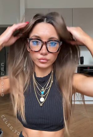 Merve Özkan Nude Leaked Photo #64