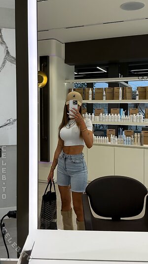 Merve Özkan Nude Leaked Photo #69