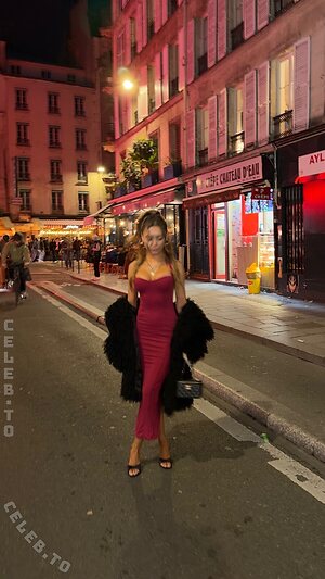 Merve Özkan Nude Leaked Photo #88