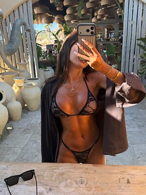 Merve Özkan leaked photos