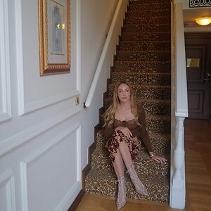 Meryem Uzerli leaked photo #12
