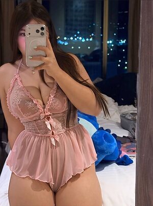 @mery_mayneez leaked photo #2