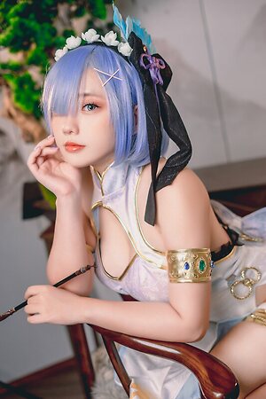 Messie Huang leaked photo #72