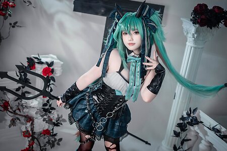 Messie Huang leaked photo #196