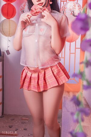 Messie Huang leaked photo #232
