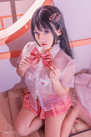 Messie Huang leaked photo #236