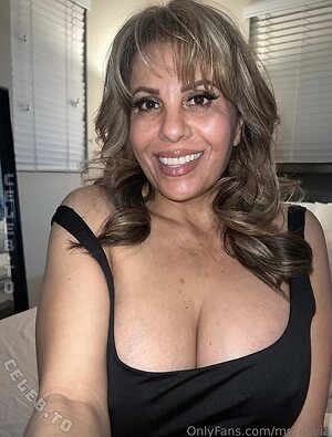 MexyMilf photo