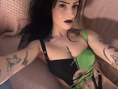 Set 7 — 12 photos
