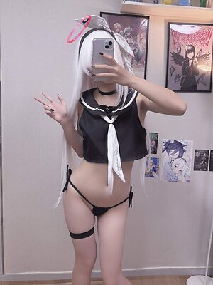 mi mi mi leaked photo #2