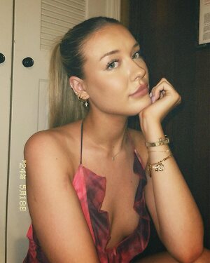 Mia Fryer