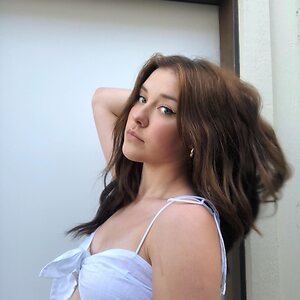 Mia Fryer leaked photo #4