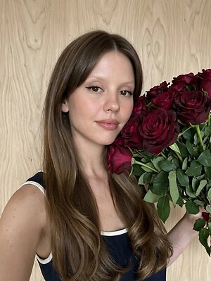 Mia Goth