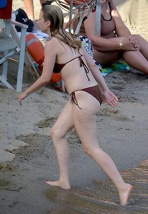Mia Goth leaked photo #79