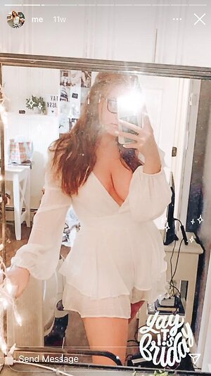 Mia Katos leaked photo #3