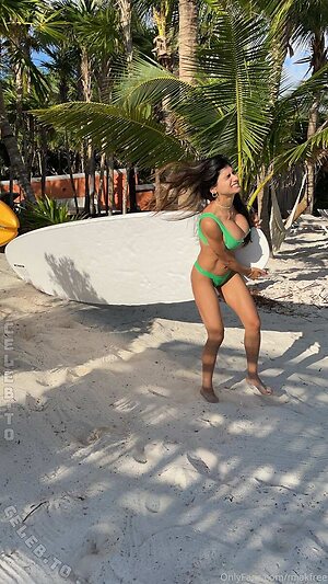 Mia Khalifa Nude Leaked Photo #64