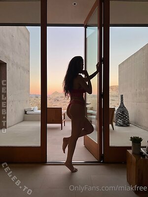 Mia Khalifa Nude Leaked Photo #118