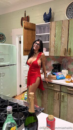 Mia Khalifa Nude Leaked Photo #151