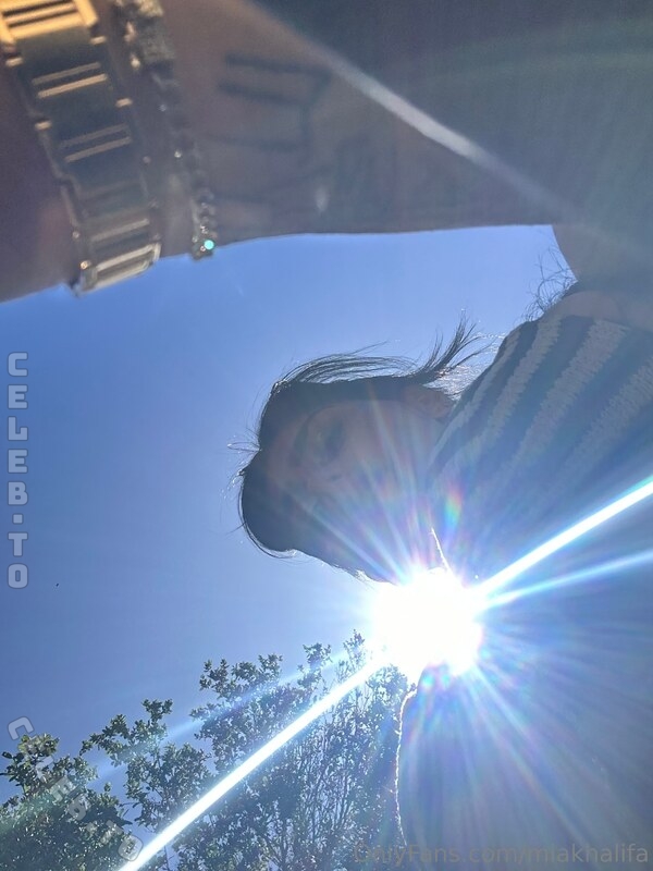 Mia Khalifa photo