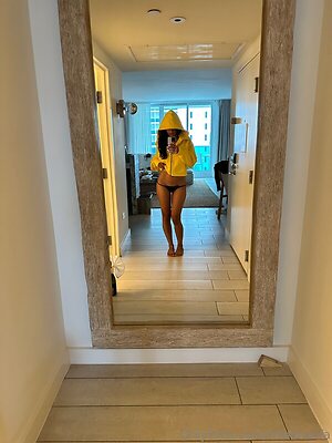 Mia Khalifa leaked photo #308