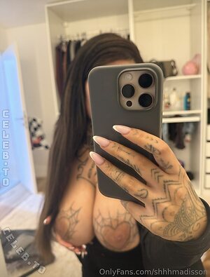 Mia Madisson Nude Photos