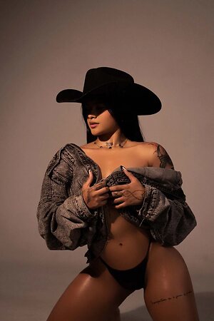 Mia-Medina leaked photo #45