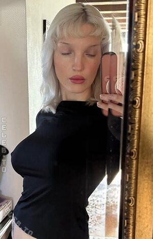 Mia Morgan Nude Leaked Photo #5