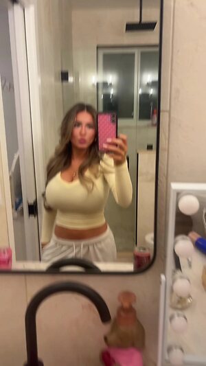 Mia P Nude Leaked Photo #29