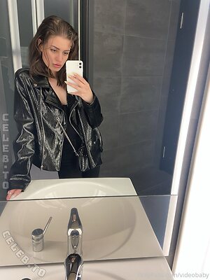 Mia Stone Nude Leaked Photo #5