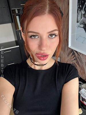 Mia Stone