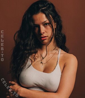 Mia Wynn photo