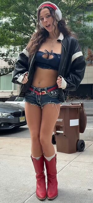 Mia Wynn