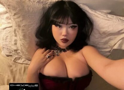 Miah Nude Leaked Photo #9
