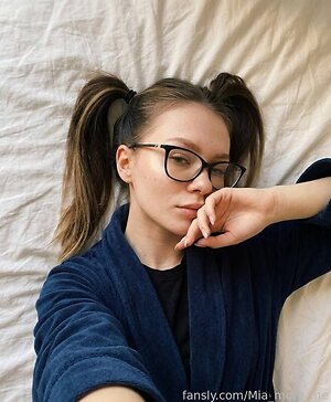 mia_vivid leaked photo #2