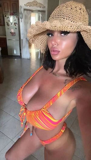 michela Nude Leaked Photo #5