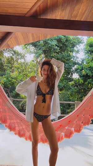 Michelle Batista leaked photo #7