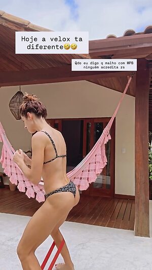 Michelle Batista leaked photo #12