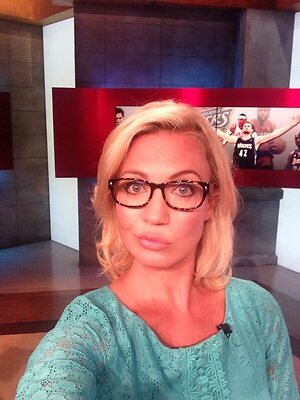 Michelle Beadle leaked photo #15