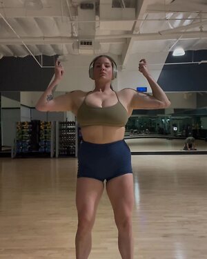 Michelle D. leaked photo #5