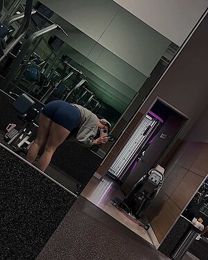 Michelle D. leaked photo #6