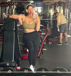 Michelle D. leaked photo #13