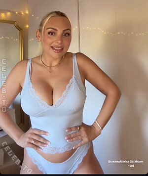 Michelle Daniaux Nude Leaked Photo #25