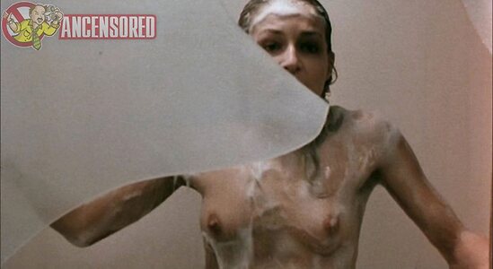 Michelle Davros leaked photo #8