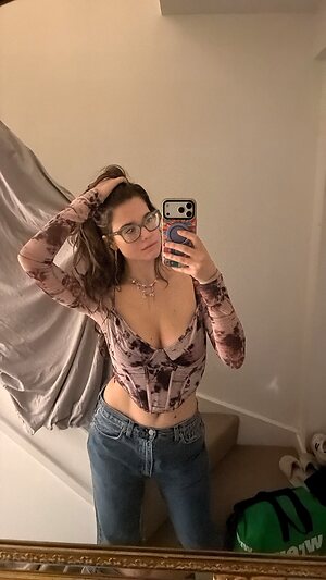 Michelle Ellyse Schlaman leaked photo #45