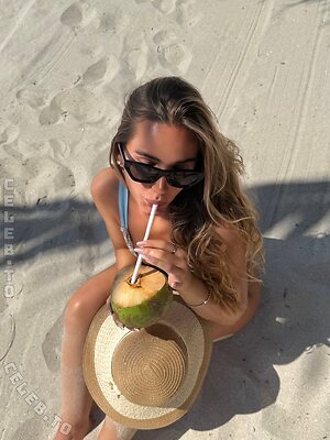 Michelle Hartmann Nude Leaked Photo #74