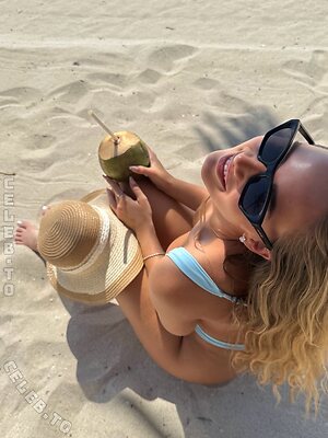 Michelle Hartmann Nude Leaked Photo #76